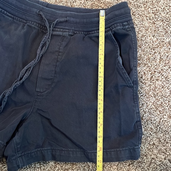 Women’s Gap shorts. Size small - Picture 4 of 4